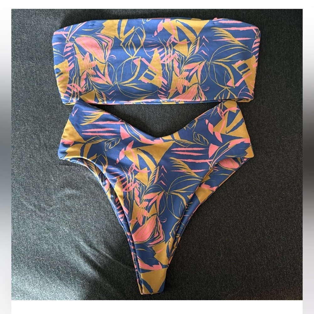 Skatie Anguilla Melly bottom
